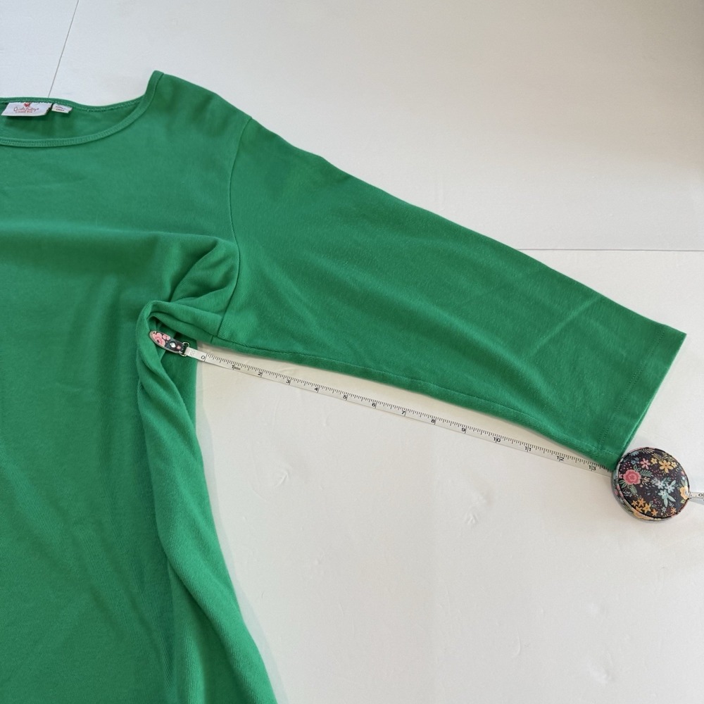 Quacker Factory Green Floral Embroidery Ladybug Dangle Knit Top Size 2X - Picture 10 of 12